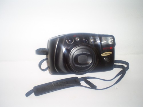 Samsung Maxima Zoom 105 35mm Film Point And Shoot Camera - Picture 2 of 4