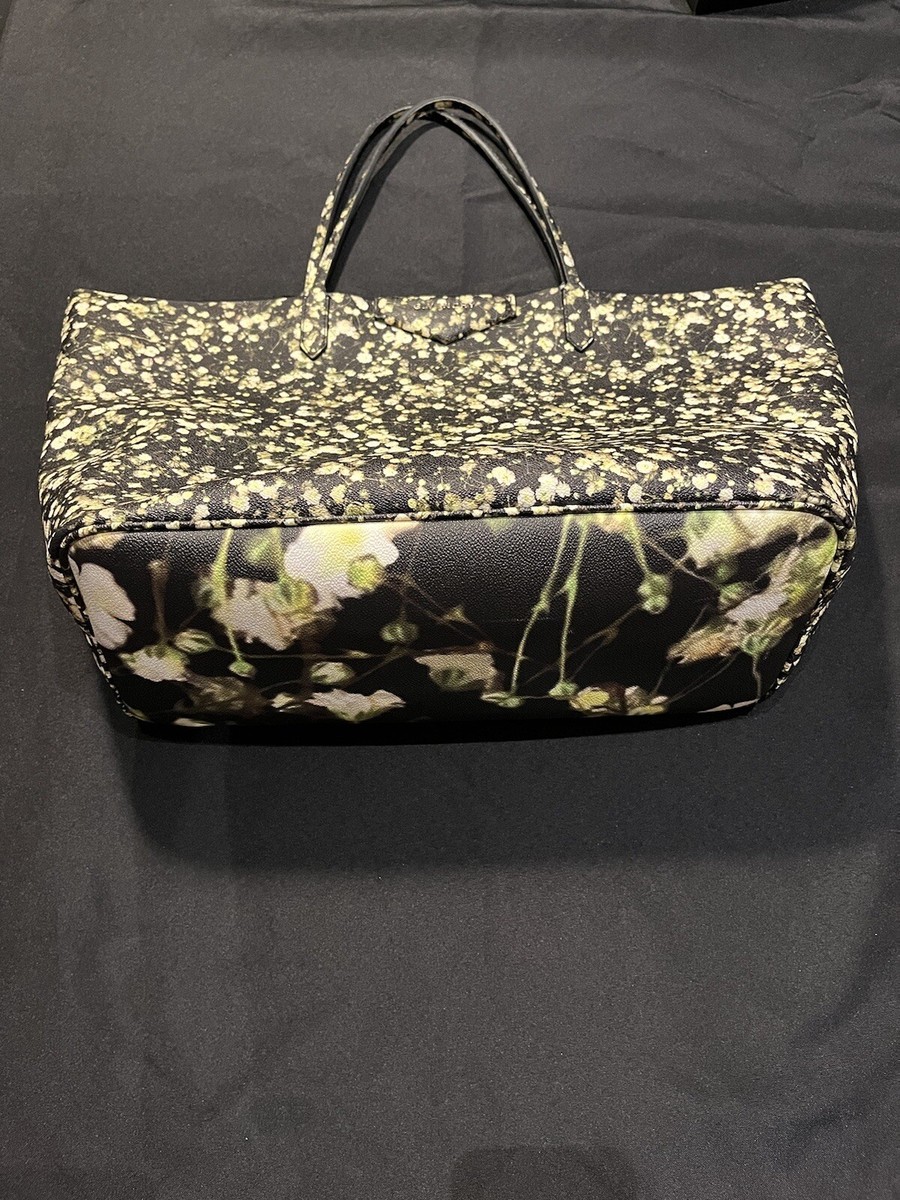 アントニーニ　 　　花 $2260 GIVENCHY FLORAL COATED CANVAS BABYS BREATH LARGE ANTIGONA