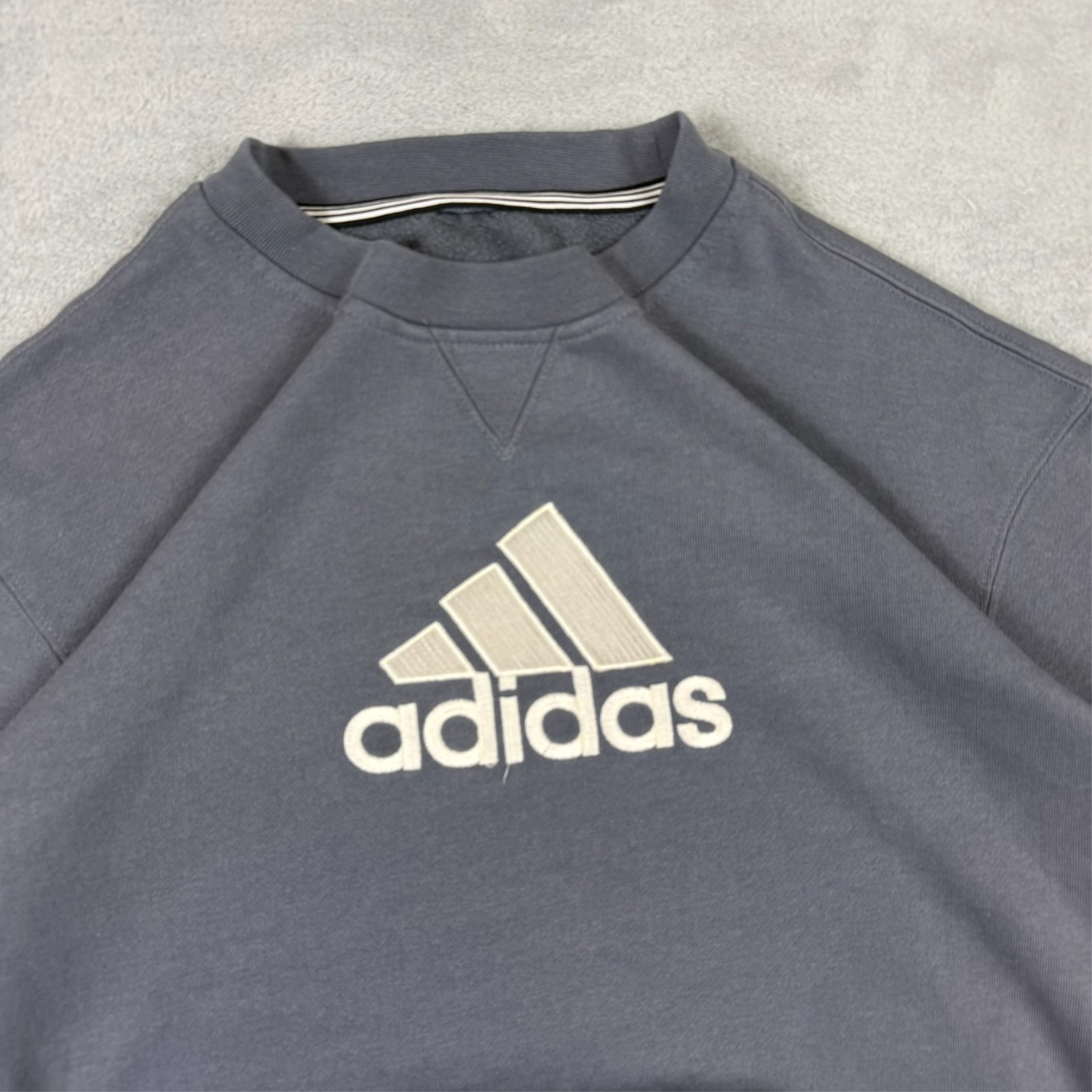 Women's VTG Adidas 2000's Lilac Grey Spellout Trefoil Small Pullover Sweatshirt image 4