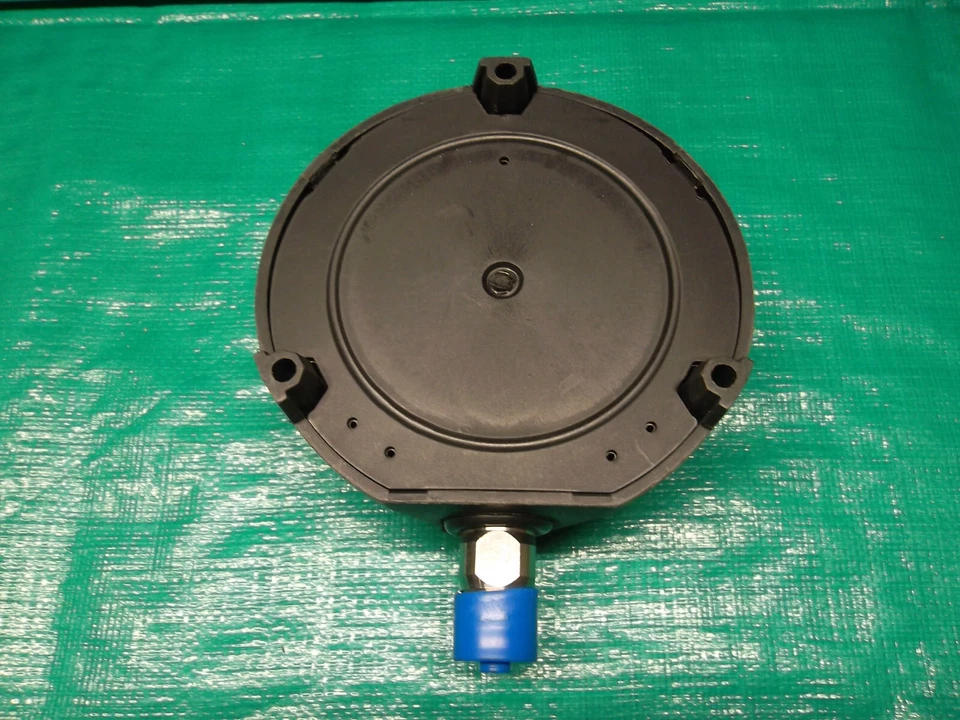 Process Pressure Gauge 4-1/2" Face 100 PSI 1/2" NPT Phenolic w/Stainless Lower - Image 3 of 3