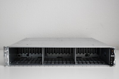 NetApp NAJ-1001 24-Bay 2.5'' Disk Array w/ 2x IOM6 Controllers 2x PSU