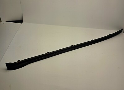 2015-2018 PORSCHE MACAN - REAR Right Lower DOOR SEAL / Weather Stripping