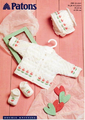 ~ Patons Baby/Kleinkind Strickmuster für bestickte Jacke, Mütze & Stiefel ~