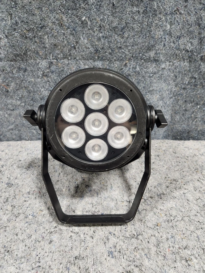 Elation Seven Par 7IP Professional 7x 25W RGBAL+UV LED Outdoor Rated IP65 Light - Image 3 of 4