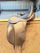 16.5 Thorowgood T8 Low Wither Dressage LDM Adjustable Saddle