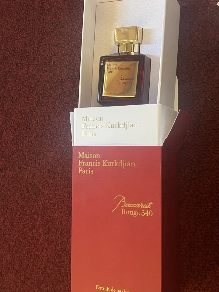 Maison Francis Kurkdjian Baccarat Rouge 540 Extrait de Parfum - Изображение 2 из 4