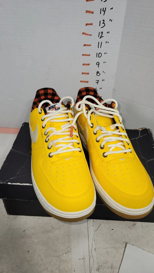 Nike 8 Mens Air Force 1 Low Varsity Maize Picnic Basket Yellow 2017  718152-702 - Image 2 of 4