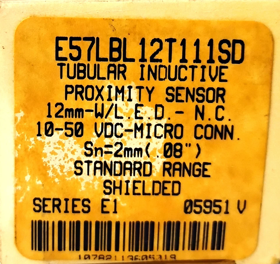Cutler-Hammer E57LBL12T111SD 10-50 V DC Shielded Inductive Proximity Sensor - Image 2 of 3