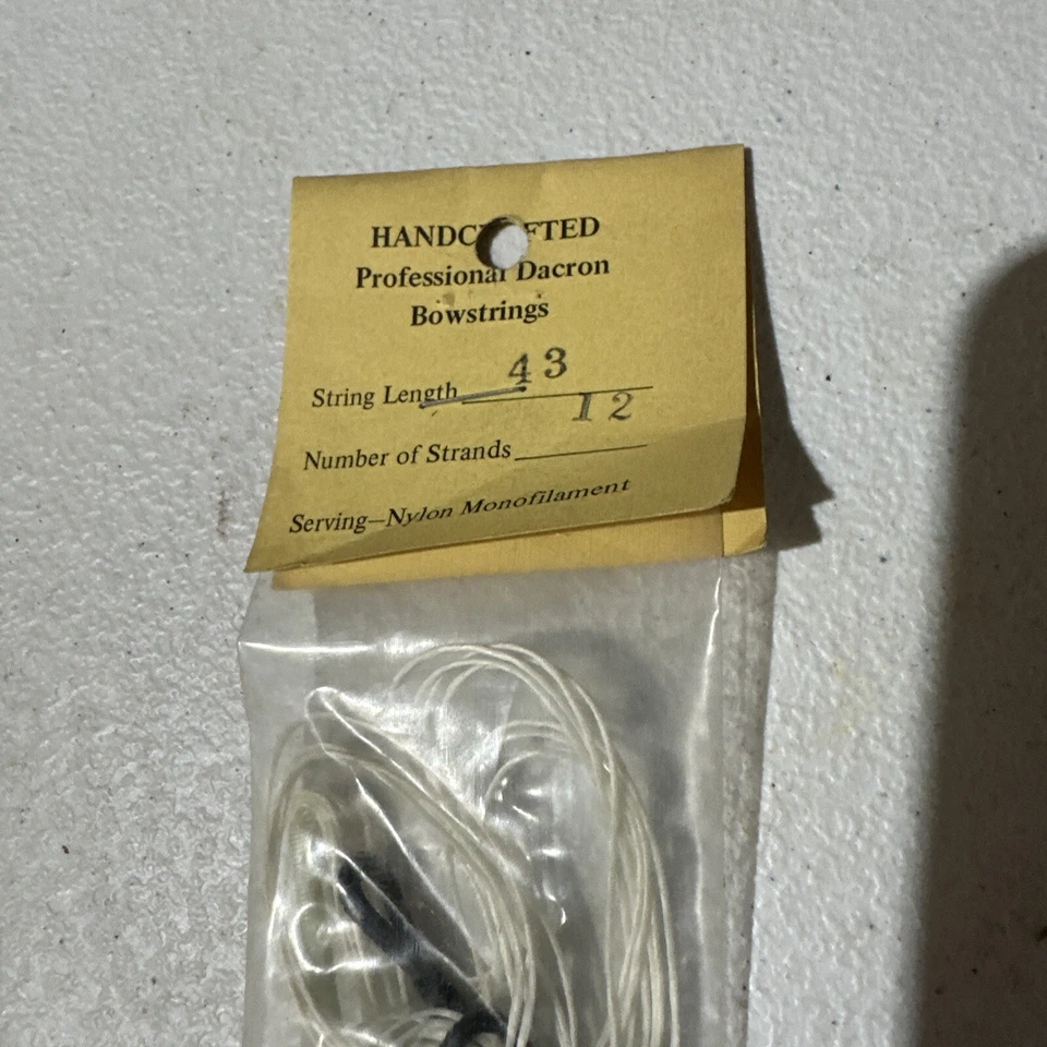 Novo Estoque Antigo Profissional Dacron Bowstring Branco 12 Strand 43" Comprimento - Imagem 2 de 4