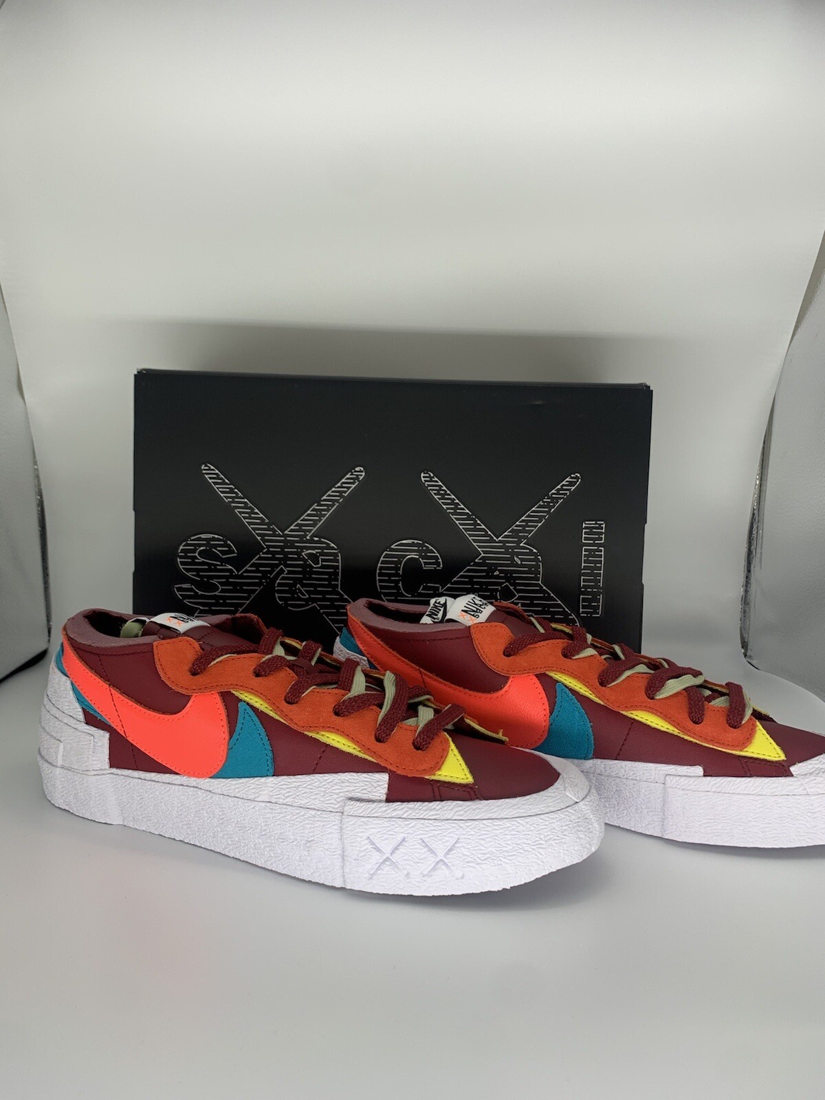 SACAI X NIKE Taglia UK 10 Nike Blazer Low x KAWS x Sacai Team Rosso 2021 DM7901 600