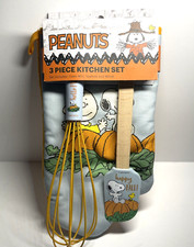 PEANUTS 3 Piece Kitchen Set Snoopy Pumpkin Patch Fall - Set Mitt Spatula Whisk
