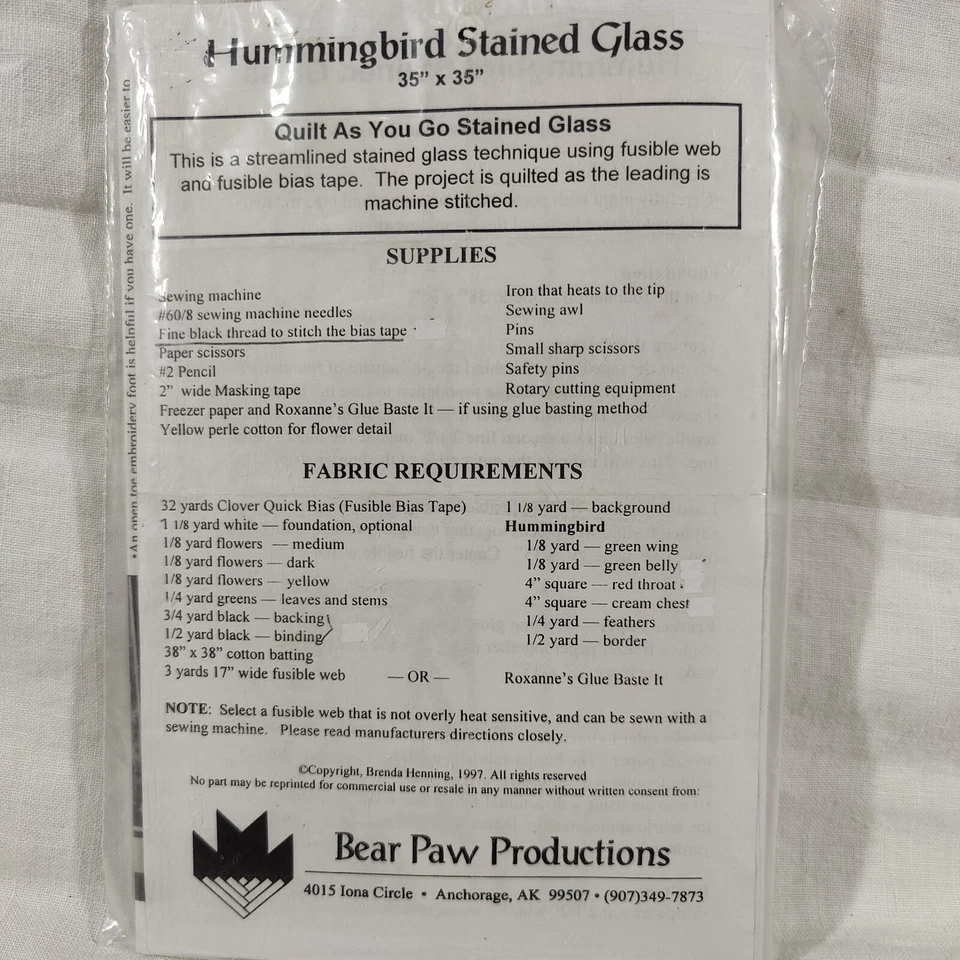 Hummingbird Stained Glass Cute Animal Bird Quilt 35x35" 1997 Vtg - Image 3 of 4