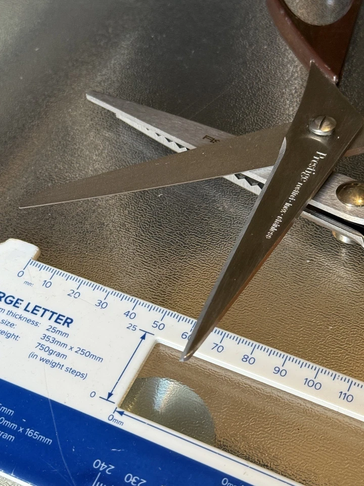 **Fiskars & Prestige Pinking Shears - Zig Zag Fabric Scissors - Used - Image 3 of 4