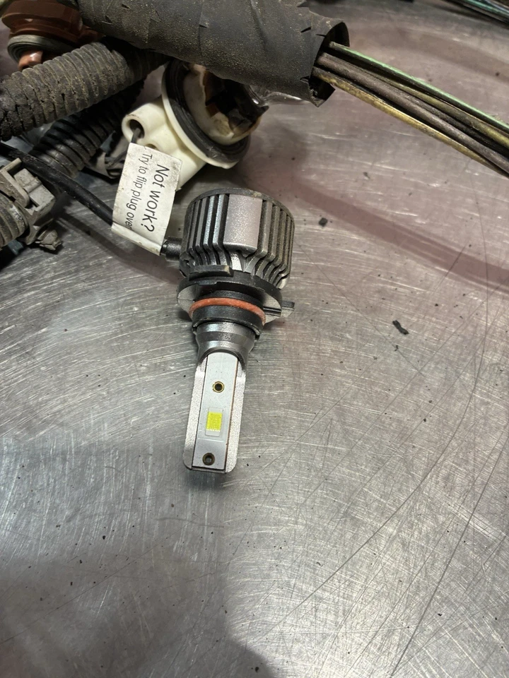 2004-2005 CHEVROLET/GMC 2500 3500 6.6 LLY DIESEL OEM HEADLIGHT WIRING HARNESS - Image 4 of 4