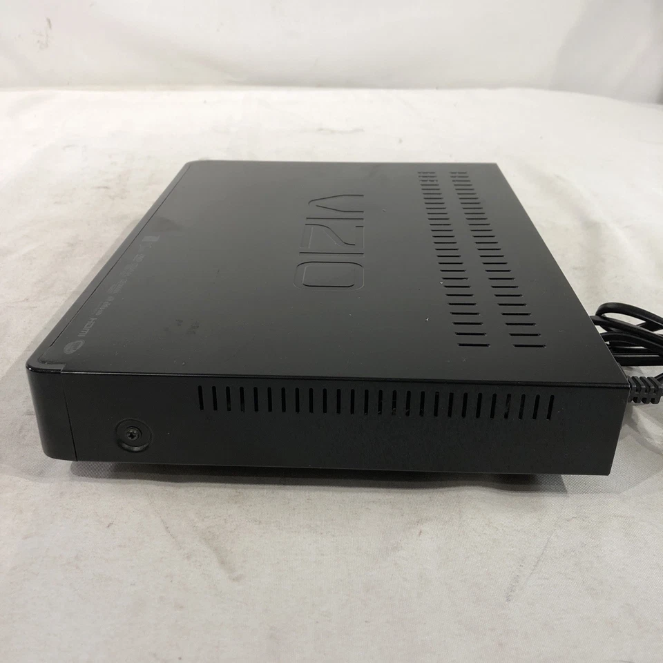 Vizio VBR 120 Blu-Ray DVD Player Streaming, No Remote- Tested. - Image 3 of 4