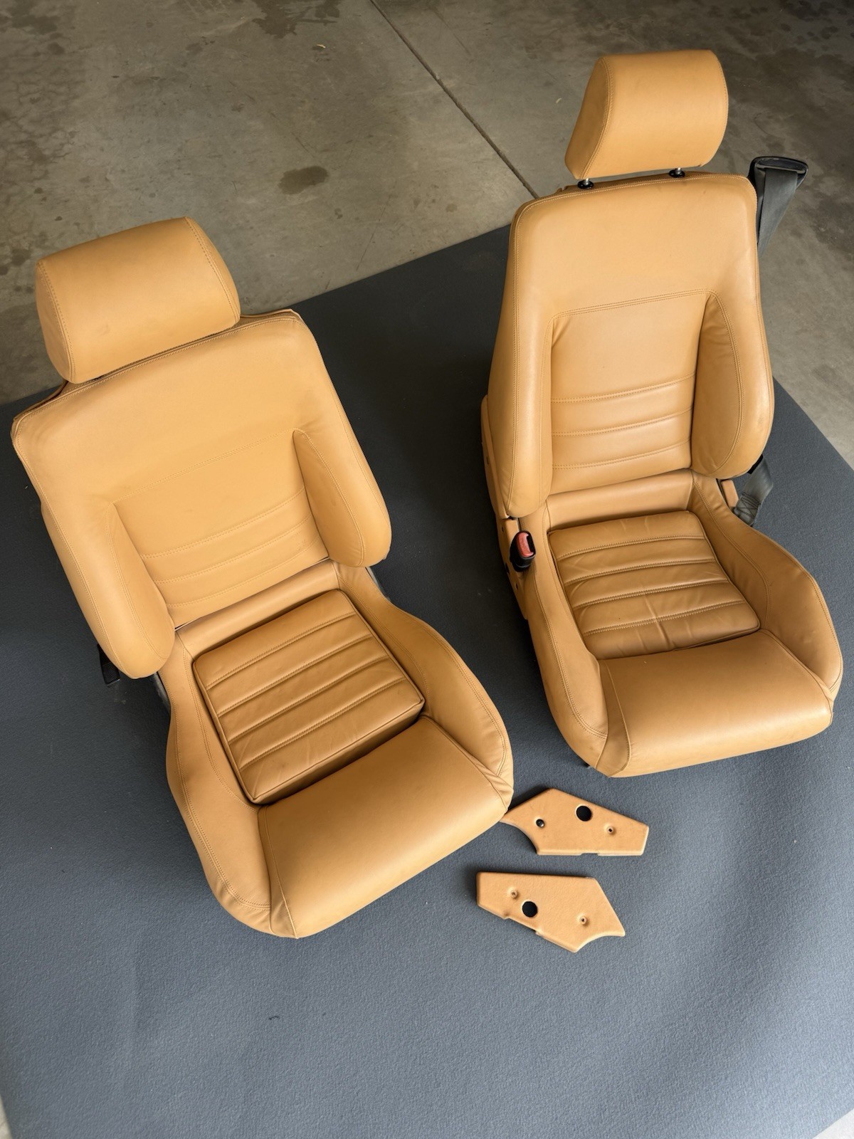 Ferrari F355 Spider Driver And Passenger Seats