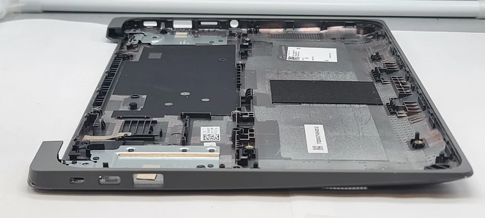 Carcasa base cubierta inferior para Chromebook HP G8 EE 1A762UT#ABA M75158-001 grado B Foto 4 de 4