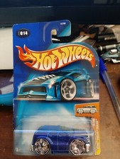 HOT WHEELS MATTEL 2004 FIRST EDITIONS BLINGS CADILLAC ESCALADE VERY GOOD BLISTER