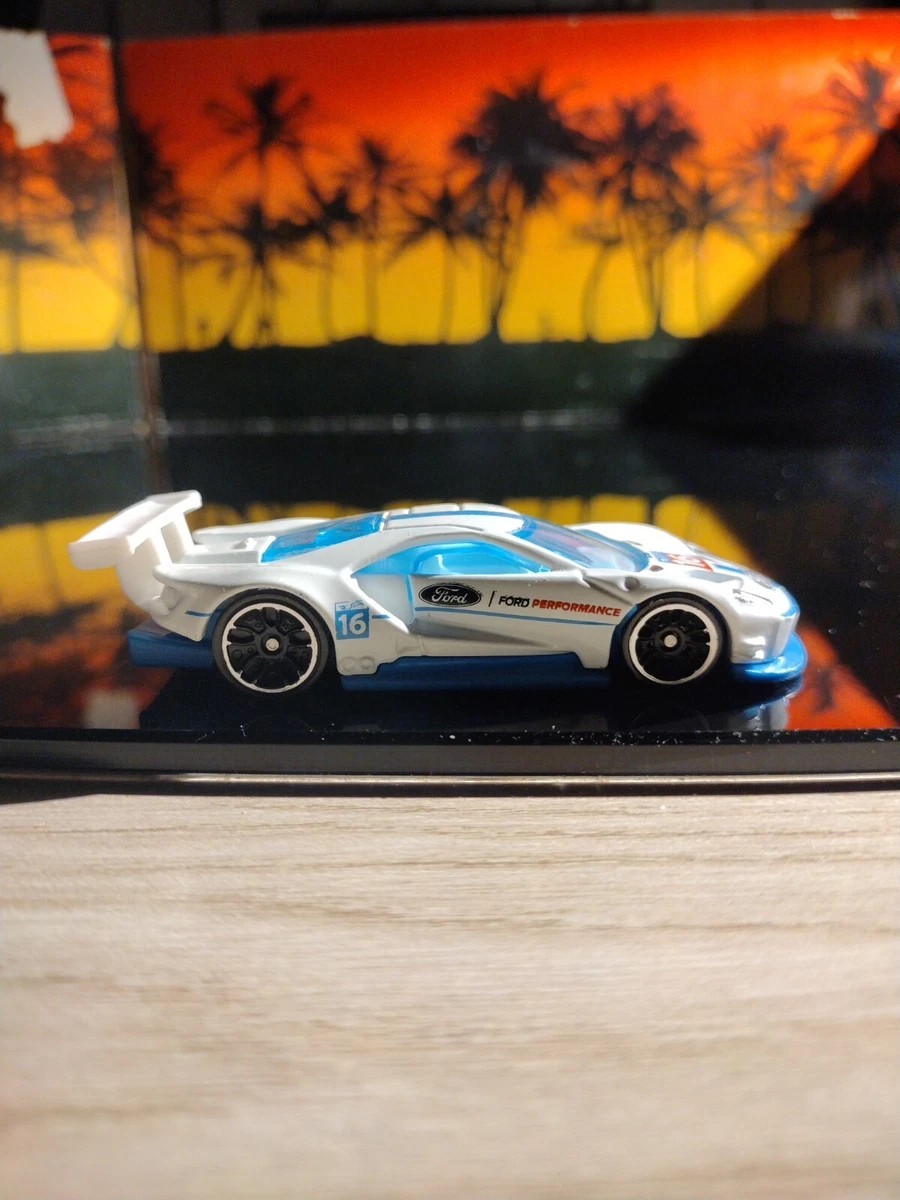 Hot wheels 2016 cheap ford gt race