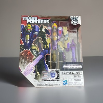 Hasbro 2012 Transformers Generations Thrilling 30 BLITZWING Triple Changer
