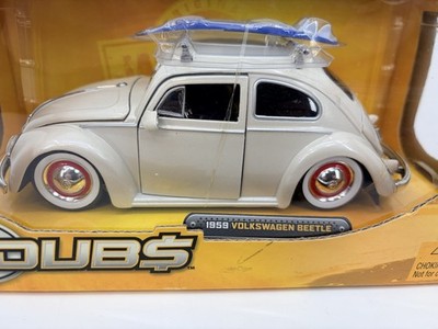 Jada Toys VDubs 1959 Volkswagen Beetle White w/Surfboard 1:24
