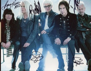 Band Signed (5) REO Speedwagon 8x10 Music Photo Hall Cronin Hitt AUTO JSA LOA