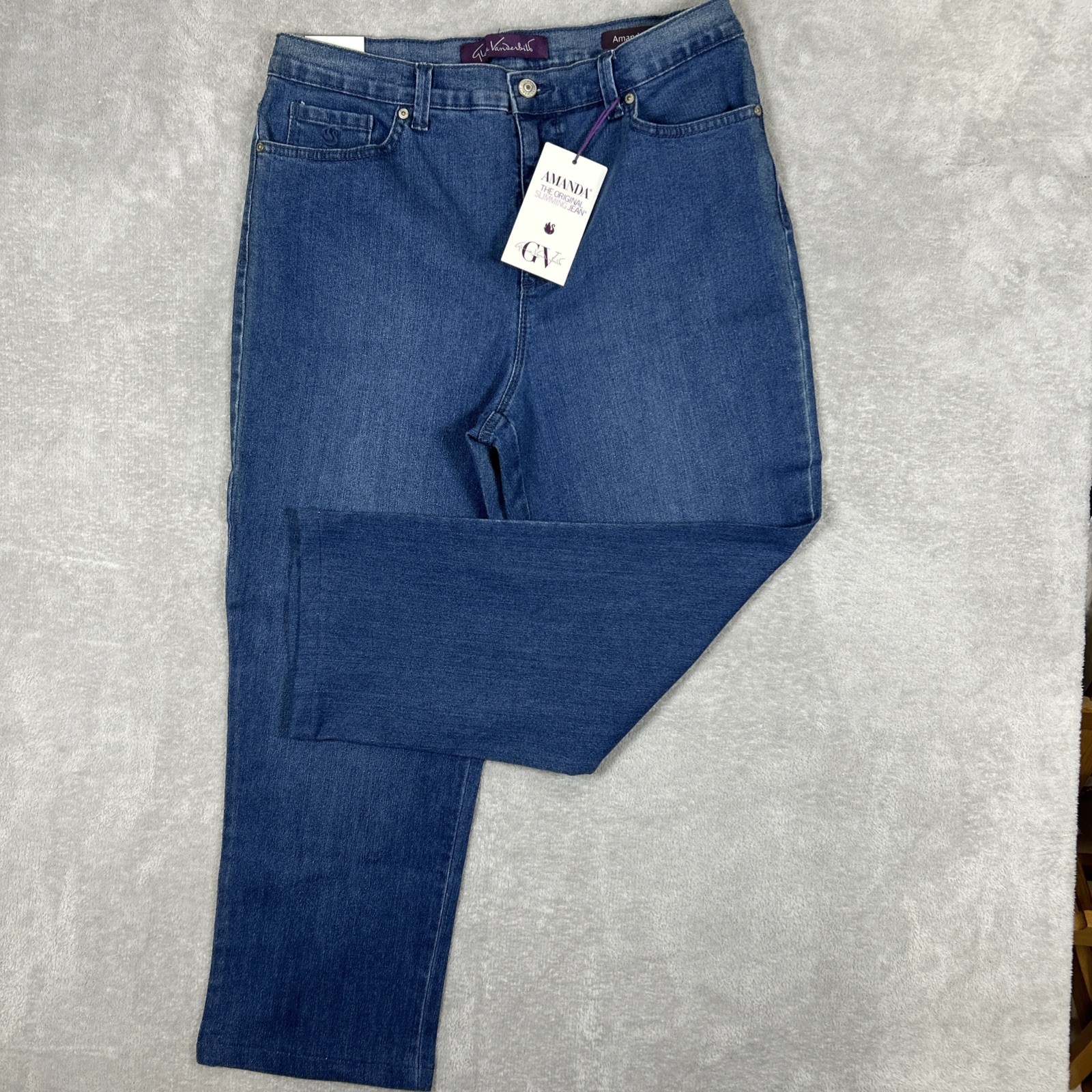 NWT Gloria Vanderbilt Amanda Slimming Jeans- Average Fil Size 12  High / Rise