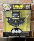 Funko Pop! Batman 85th Anniversary Batman Soaring Deluxe Vinyl Figure #521 -New