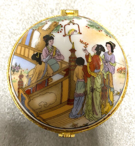 Vintage Chinese Porcelain Hand Painted Trinket Box With Mirror Stash Box W Gold