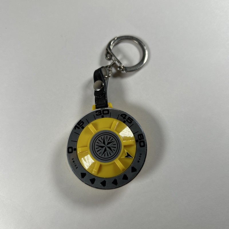 VINTAGE YELLOW MEMOR PARK METER TIMER SWISS MADE WORKS FOB HANGTAG KEYCHAIN
