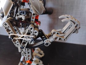 LEGO Bionicle Exo-Toa 2002 exoskeleton power armor figure