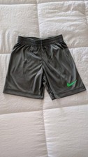 Nike Dri Fit Boys XS Shorts 3 4 Years Polyester Pre Owned