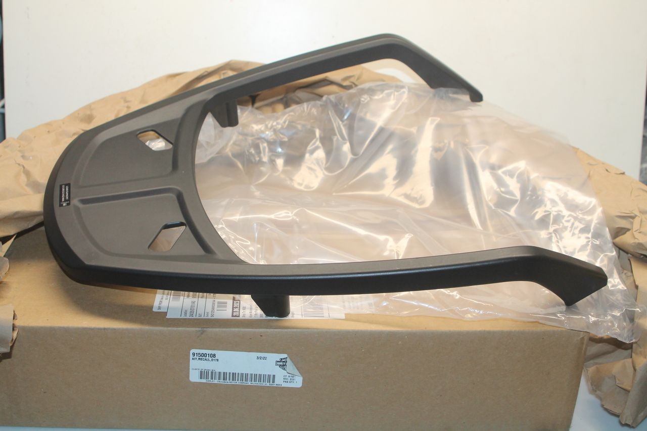 Porte-bagages Harley Davidson RA1250 avec prise de fixation rapide