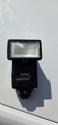 Sunpak Auto Zoom 333 Thyristor Flash