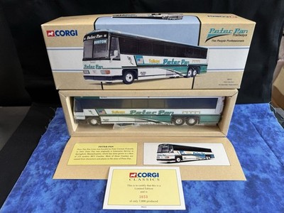 Corgi Classics 98422 MCI-102 DL3 Peter Pan Trailways Bus 1:50 Diecast NEW LE