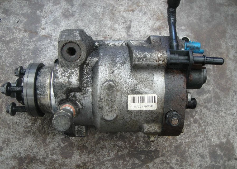 JAGUAR X TYPE 2003 2.0 TD DIESEL HIGH PRESSURE FUEL PUMP 9303108A