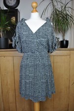 & Other Stories Spot Print Dress Black White Size 38 Fit and Flare