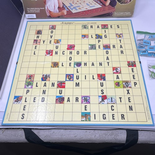 Vintage 1982 Scrabble for Juniors Edition Five - Selchow & Righter Co. COMPLETE - Picture 13 of 16