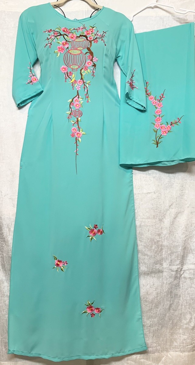 {No258}ベトナムアオザイ(Áo dài Việt Nam) No 258] ベトナムアオザイ(Áo dài Việt Nam) Modernized