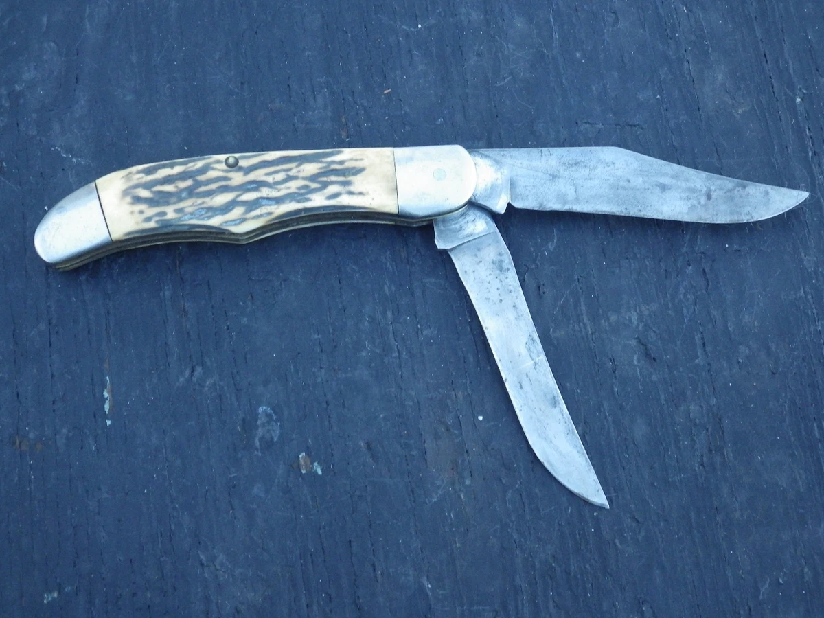 KA-BAR Collectible Vintage Factory Manufactured Folding Knives for