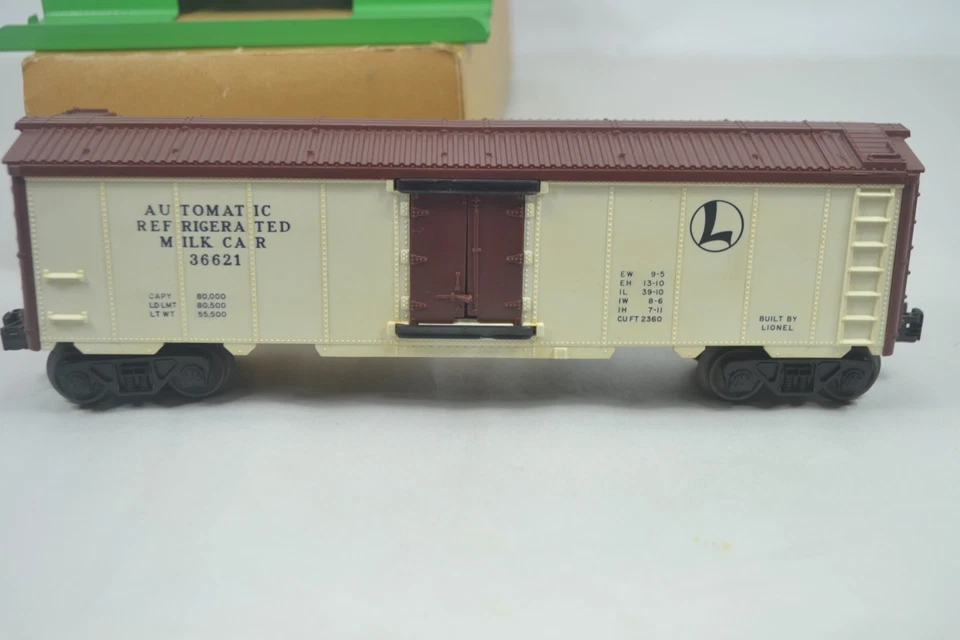 LIONEL POSTWAR 3662 MILK CAR, WHITE BOX, UNRUN-BOXED, 1960'S - Image 3 of 4