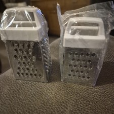 2x Mini Grater Multi-function Garlic Nutmeg Ginger Chocolate Slicer & Token Gift