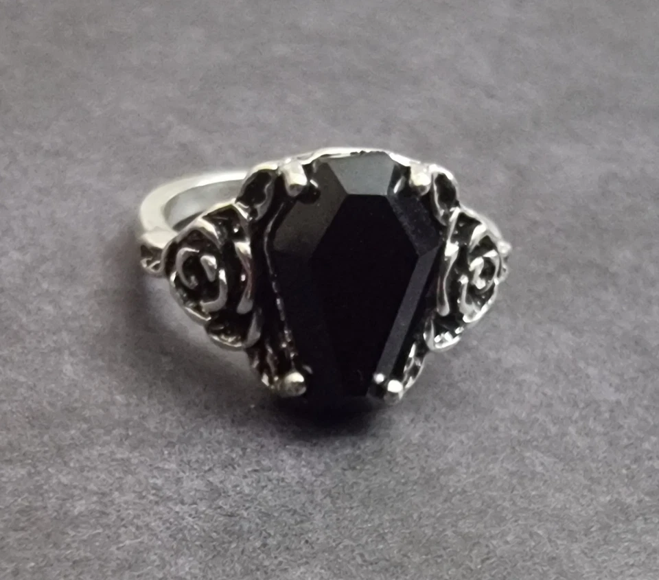 New Silver & Black Coffin Rose Finger Ring Gothic Ladies Jewellery Size 9/R½ S — 第 2/4 张图片