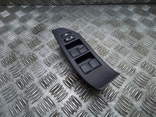 TOYOTA VERSO R2 Front Left Door Window Switch 742310f050 840400f020 25944969