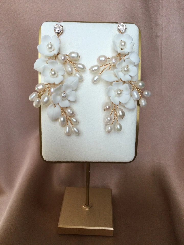 NUEVO CON ETIQUETAS Pendientes Boda Fiesta Hechos a Mano Cerámica Natural Agua Dulce Perlas Lujo Foto 2 de 4