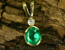 3CT Oval Cut Green Emerald Diamond Pendant 14K Yellow Gold Over 18'' Free Chain