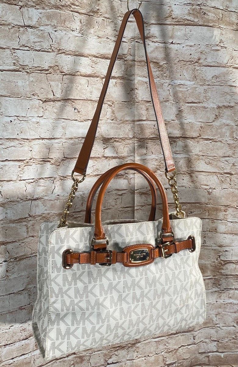 Michael Kors Hamilton Large Signature East West Tote Vanilla