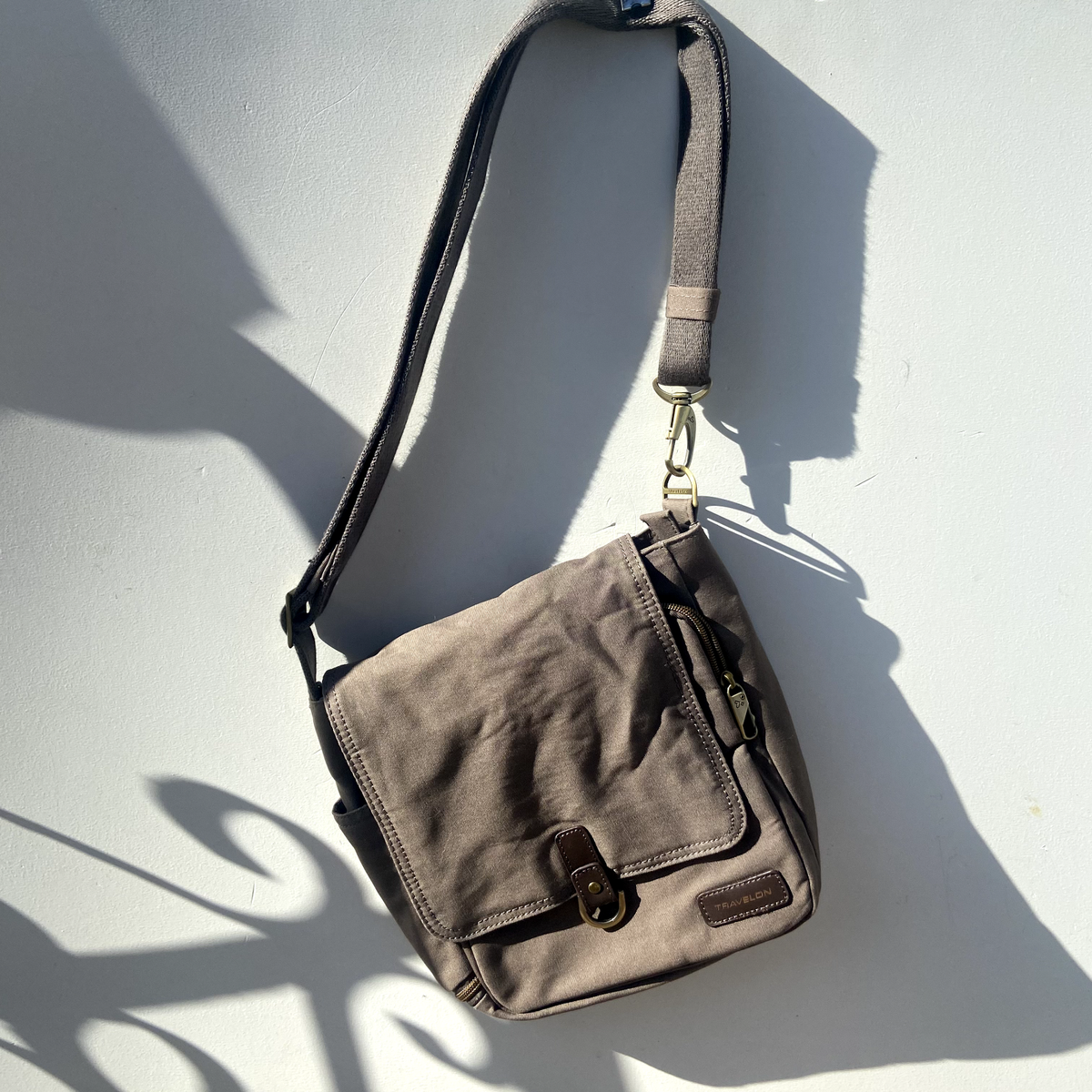 aaa travel crossbody bags AAA.com l Travelon Classic Anti-Theft Bag AAA Corporate Travel l Travelon