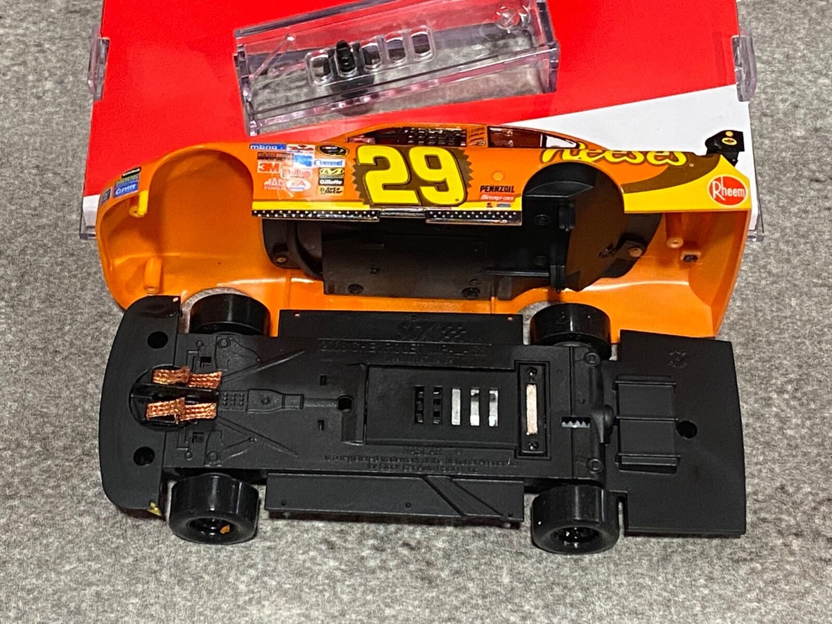 NASCAR 1/24 #29 Reese’s Kevin Harvick #29 Reese's 2007 Monte Carlo SS NASCAR 1:24