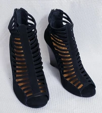 Rebecca Minkoff Women's Sydney Ankle-High Black Suede Leather Pump size 9.5 M